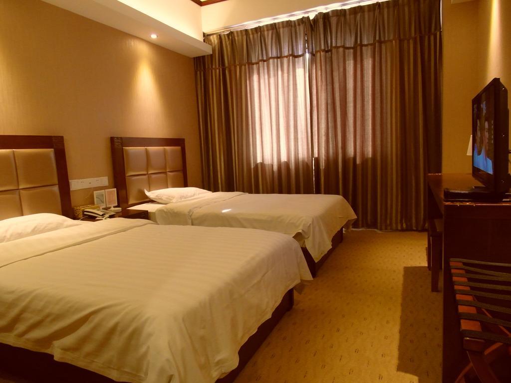 Tianjin Jinma Hotel Room photo